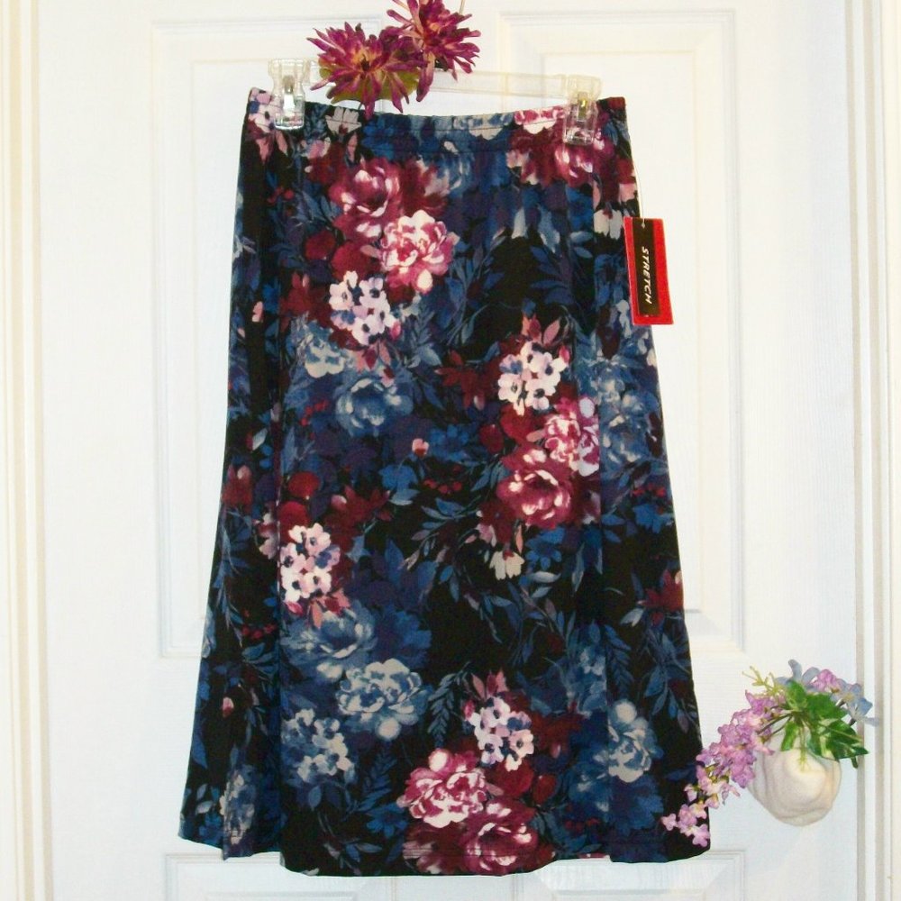 BonWorth XSP Stretch Waist Skirt NWT Floral Pring Blue Purple White Black